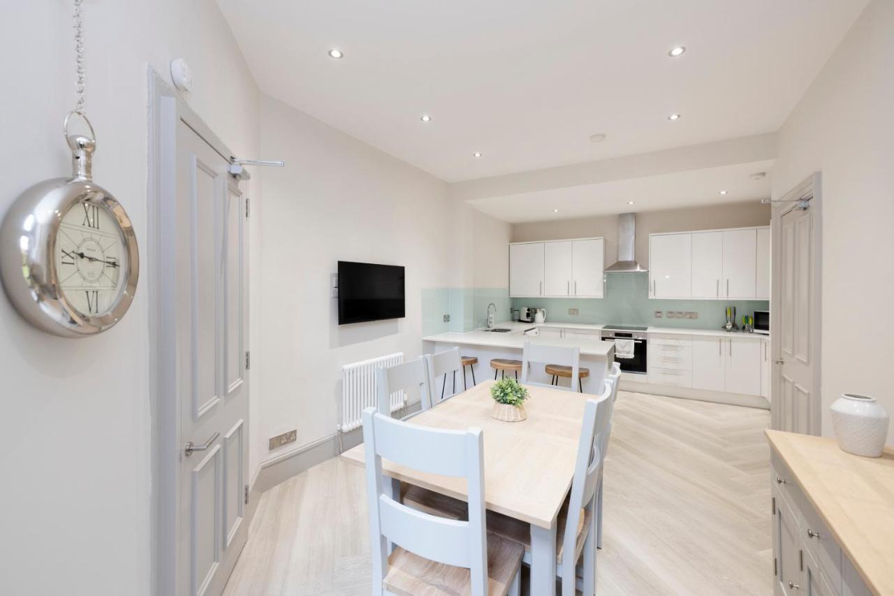 Stylish 3-Bedroom Edinburgh City Getaway Buitenkant foto